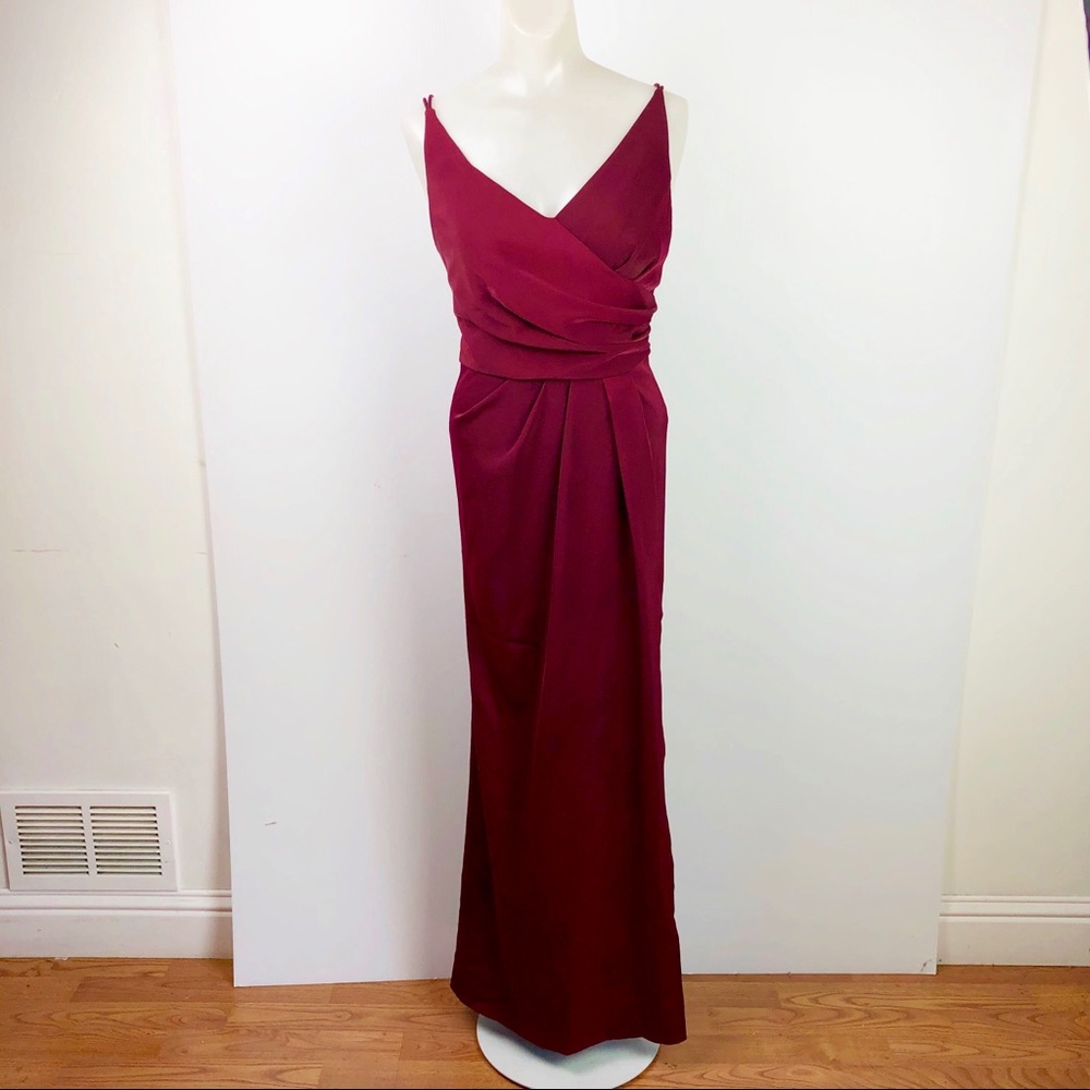 BIRDY GRAY Fit and flare BURGANDY V-Neck